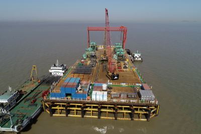 th-1132092746
